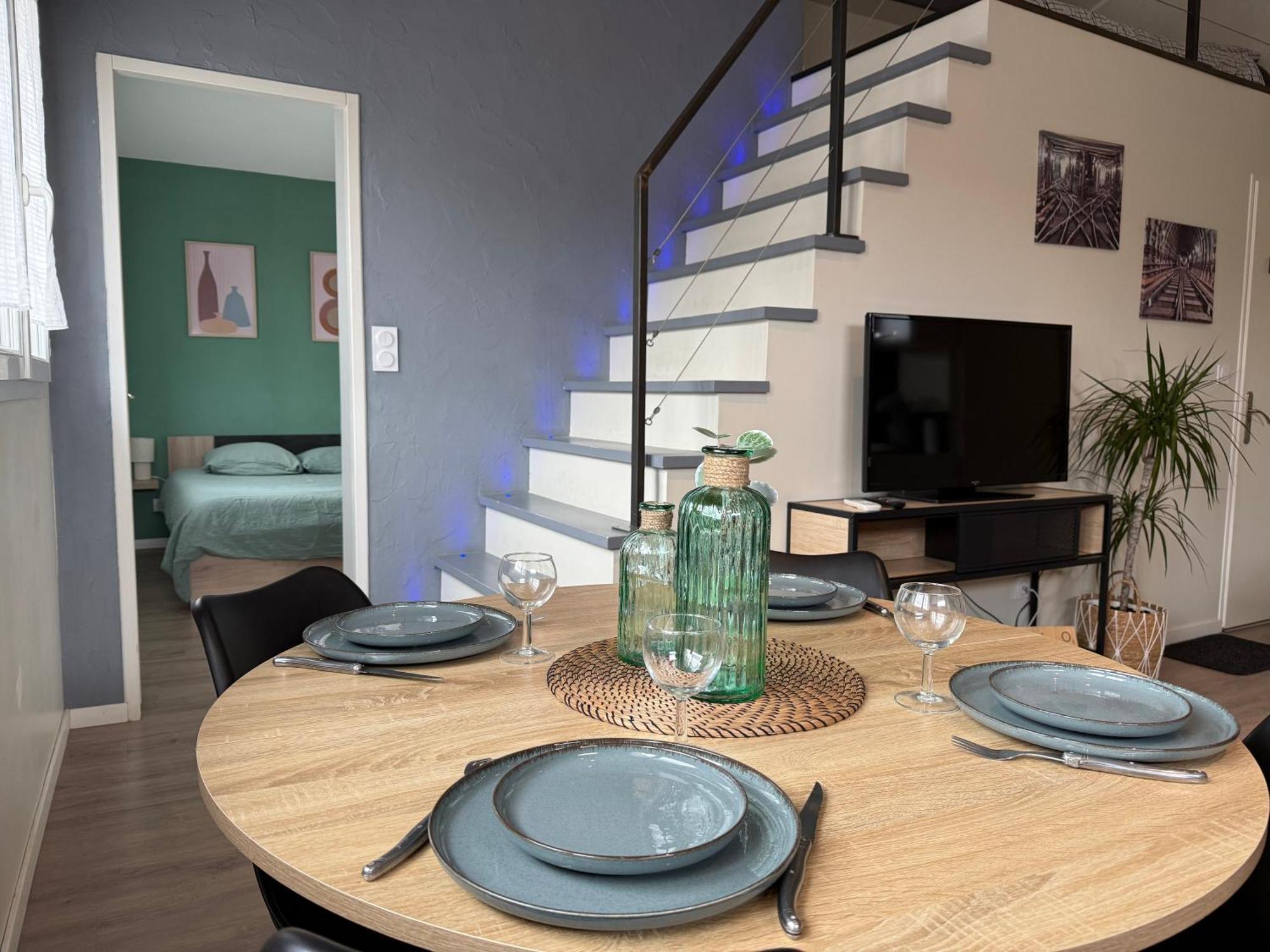 Loft, Studio And Love Rooms Bourg-Saint-Christophe Exterior foto